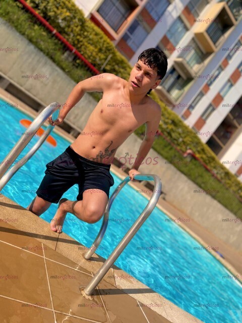 FOTOS DE POLLO ACTIVO VERGÓN 19CM TALLADOR DE CULOS