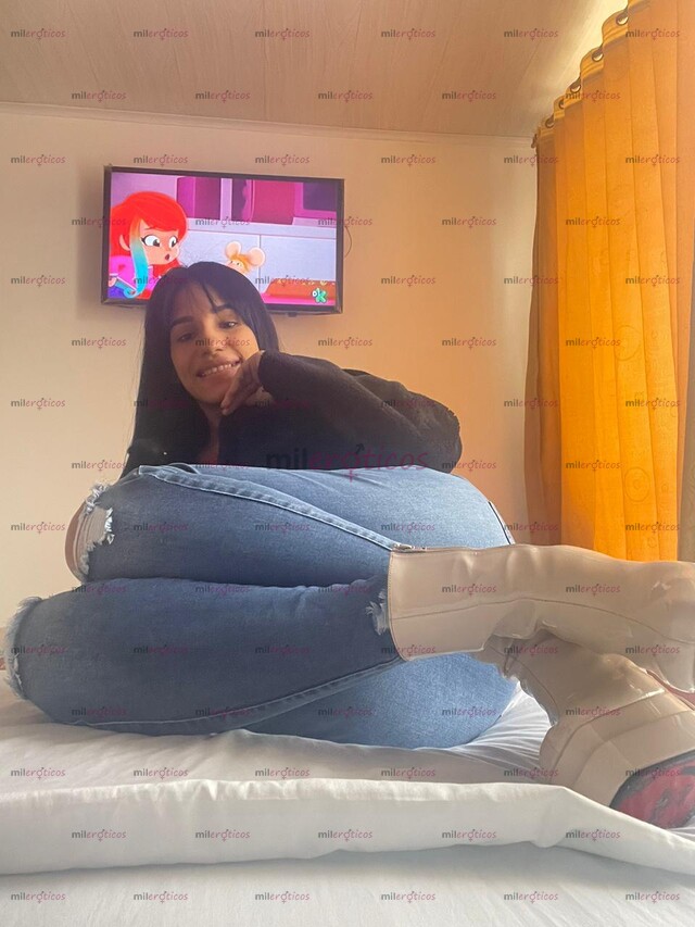 FOTOS DE ARDIENTE FLACA DESEOSA DE SEXO Y PLACER VEN Y DISFRUTA