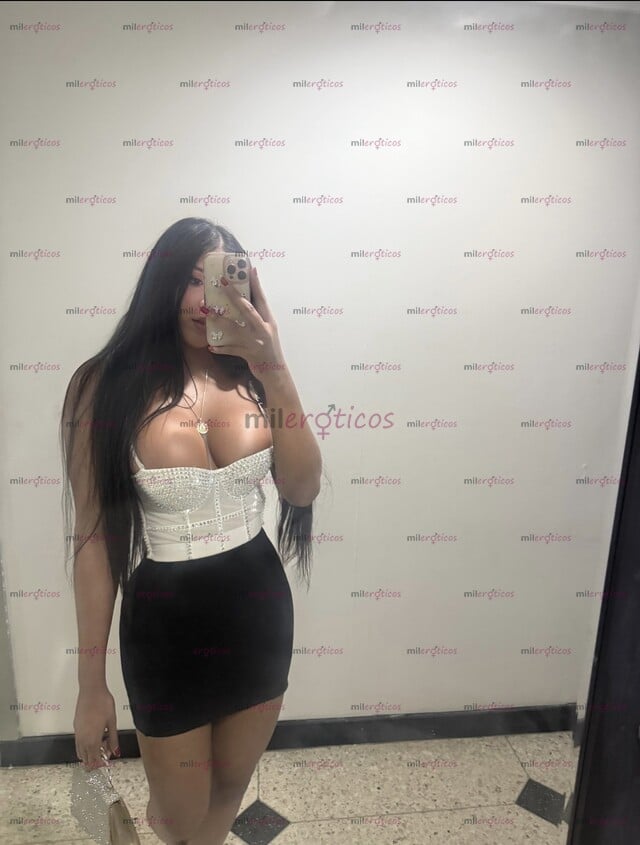 FOTOS DE DANNA VOLKOVA MODELO SÚPER TOP NENA VERSTAIL AL NORTE DE LA CIUDAD