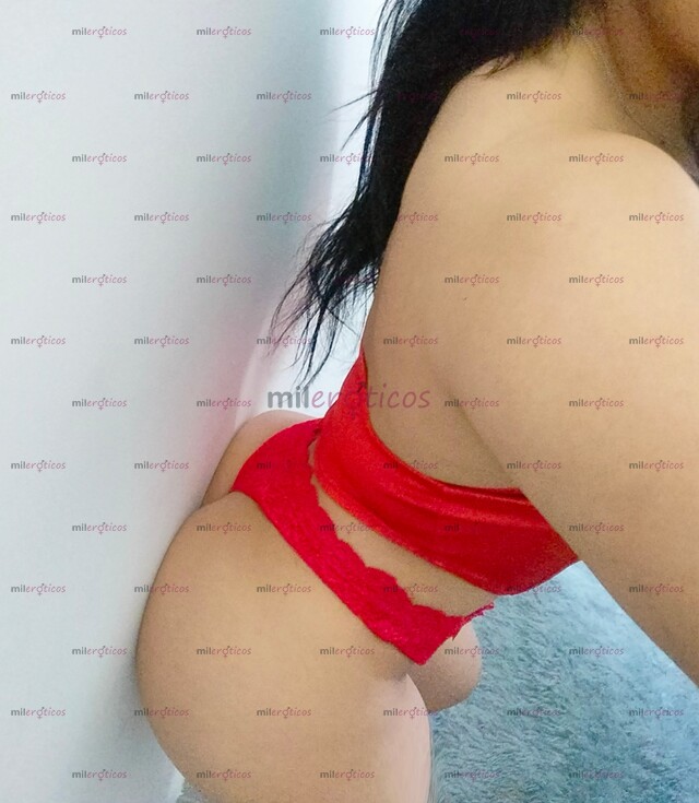 FOTOS DE MASAJISTA PROFESIONAL! NALGONA Y CACHONDA.