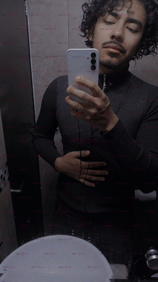 FOTOS DE CHICO DE 23 AÑOS, DELAGADO, ALTO Y CON MUCHA ENERGIA