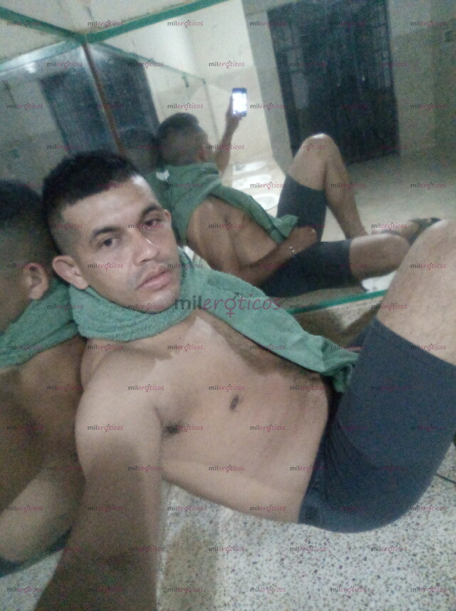 FOTOS DE COSTEÑITO DELICIOSO APASIONADO Y CON GANAS DE TI