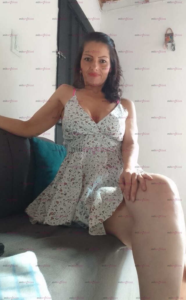 FOTOS DE HOLA SOY SAFIRO MOON CON MUCHOS DESEOS DE COMPLACERTE Y SER TU CÓMPLICE.