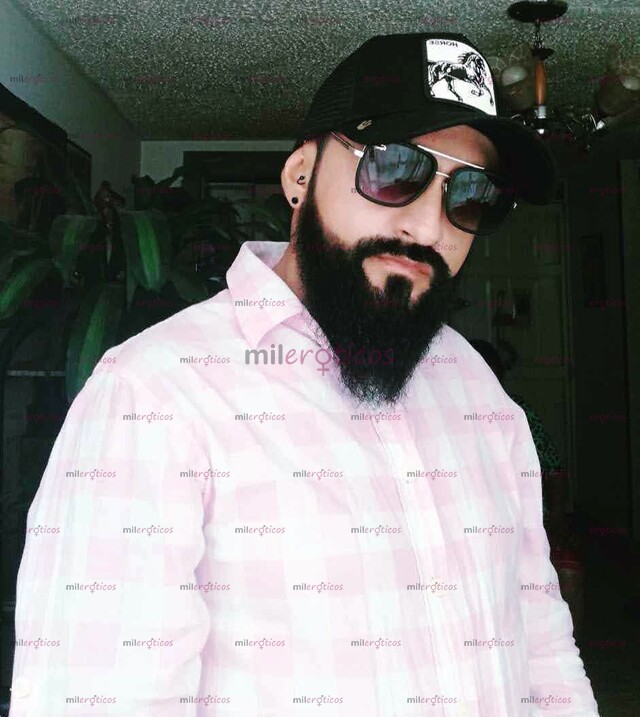 FOTOS DE POTRO DOTADO CON DESEOS INSACIABLES DE DETONARTE TODA. SOY RESERVADO Y COMPLACIE