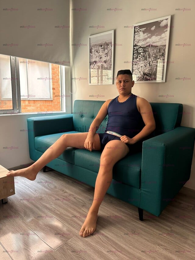 FOTOS DE POLLO CALIENTE MASAJISTA SERIO DISCRETO CUERPO ATLETICO CULON MORBOSO