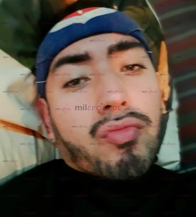 FOTOS DE HOLA SOY BRUNO 1.90 CM DE AMOR ,VAMOS PASARLA RICO LLAMAME