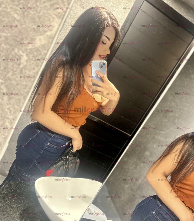 FOTOS DE SERVICIO DE LUJO RÓMPEME LA COLITA Y LLÉNAME LAS TETAS DE LECHE