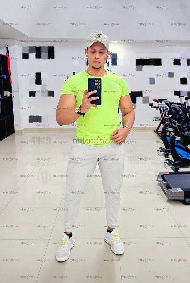 FOTOS DE MASAJISTA Y SCORT VIP, CON SITIO, VARONIL, CON 20 CM LECHERO.