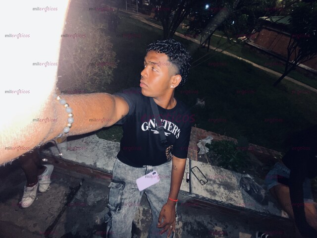 FOTOS DE ANDRÉS JOVENCITO DE 18 AÑOS DESCOMPLICADO VERSÁTIL