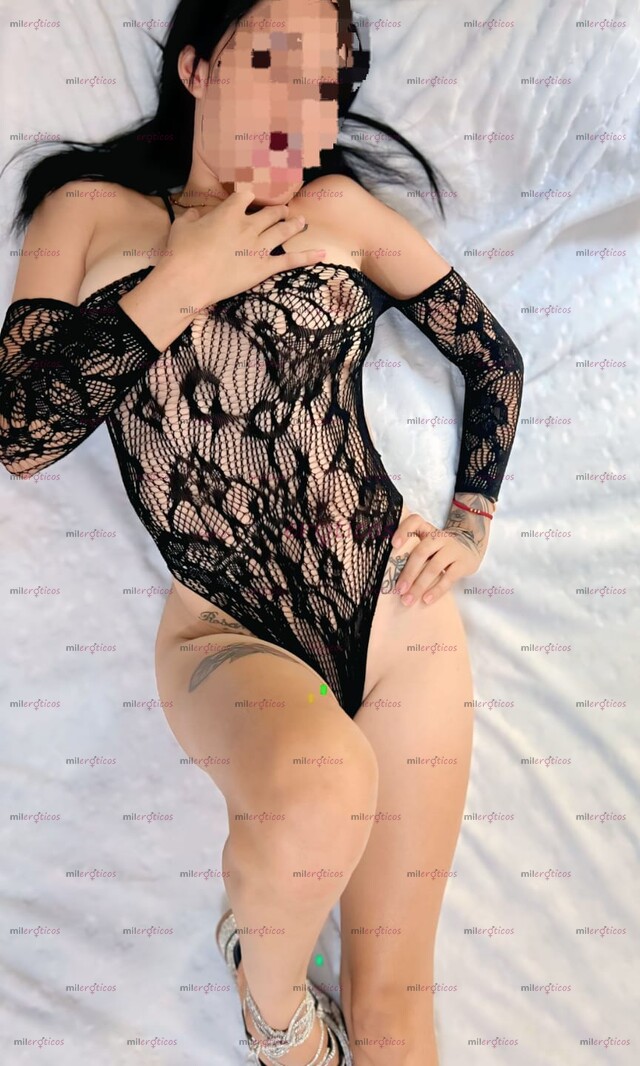 FOTOS DE HOLA SOY LUNA UNA FLACA PELI NEGRA TATUADA ,SENSUAL,TIERNA, CALIENTE