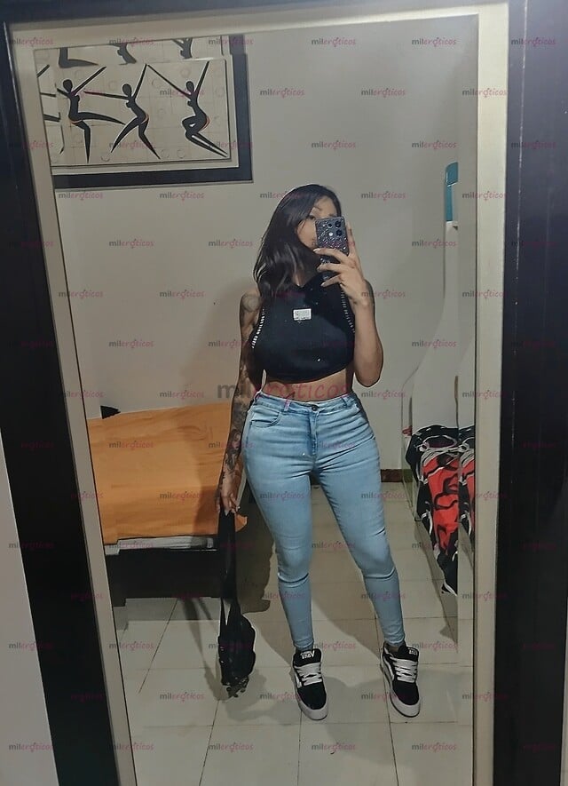 FOTOS DE 23 CENTÍMETROS VERGONA CULONA TETAS GRANDES, APARTAMENTO O DOMICILIO BIG ASS NEW