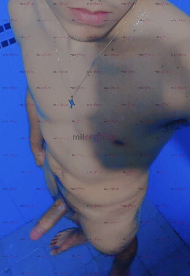 FOTOS DE JOVEN DISPUESTO A COMPLACERTE EN TUS FANTASIAS