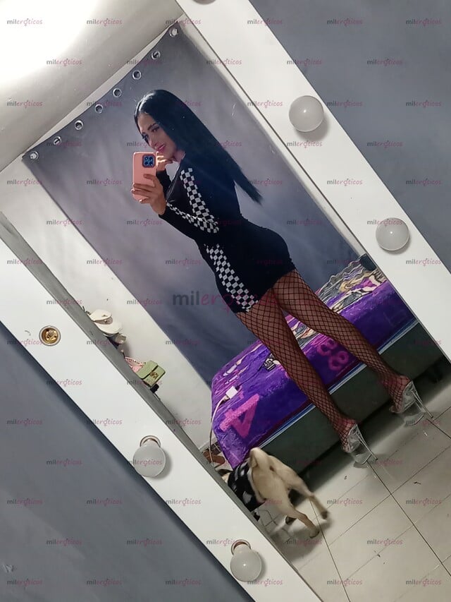 FOTOS DE AYLIN DISFRUTA DEL DOBLE PLACER DE PENETRAR Y SER PENETRADO EN UN SERVICIO INTER
