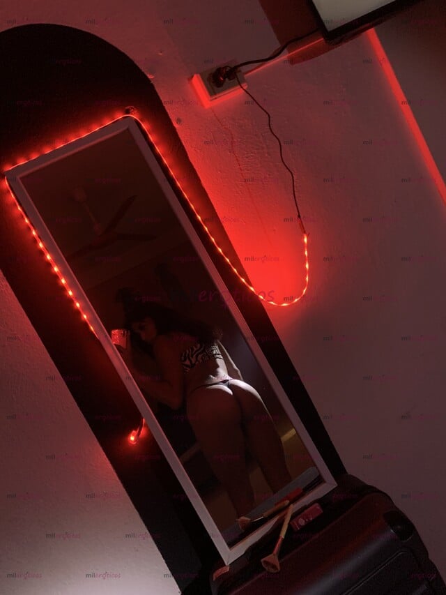 FOTOS DE MUÑEQUITA DE TODOS, JUGUETITO NADIE, SOY TODO LO QUE TÚ BUSCAS