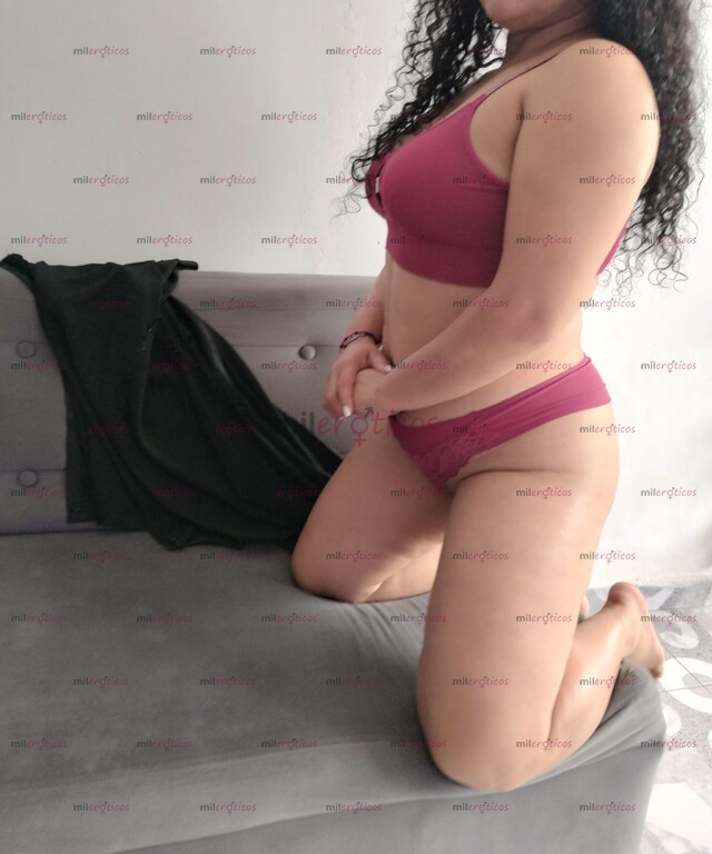 FOTOS DE ESMERALDA, SEXY MORENA SUPER COMLACIENTE, MASAJISTA ROYAL SPA