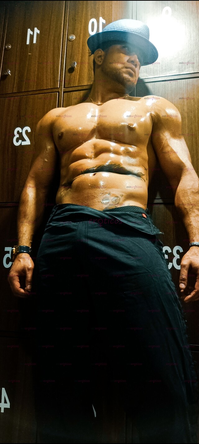 FOTOS DE MASAJISTA PROFESIONAL SOLO A DOMICILIO EN BOGOTÁ Y ALREDEDORES.