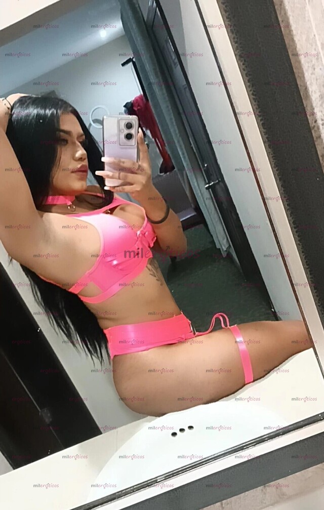 FOTOS DE MORENA MORBOSA Y SUPER CALIENTE CON UNA VERGA LECHOSA