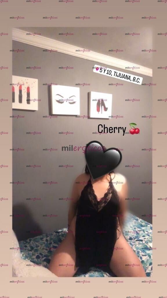FOTOS DE ALTA Y SEXY CHICA CURVY PELIENGRA LLAMAME BB 24 HRS