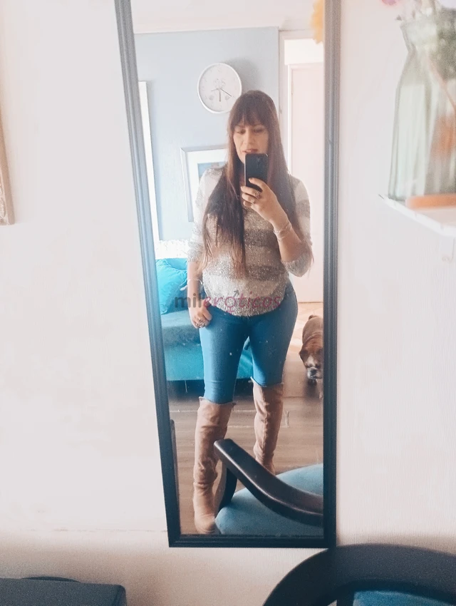 Maraca chilena escort de alto nivel muy califa morbosa maraca ardiente solo contactame soy muy sumisa esquisito