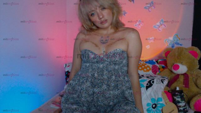 FOTOS DE HERMOSA RUBIA SENSUALIDAY PLACER EN UNA SOLA CHICA SEXY DIVERTIDA Y COMPLACIENTE