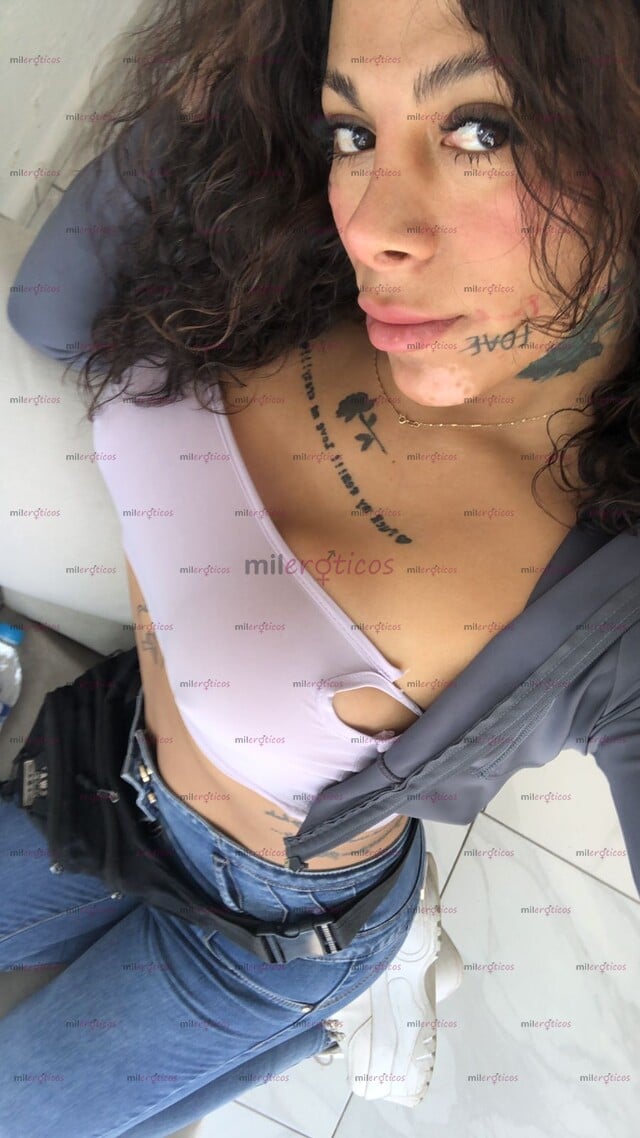FOTOS DE SOY UNA NIÑA MUY CALIENTE CON GANAS DE SATISFACERTE TODAS TUS FANTASÍAS