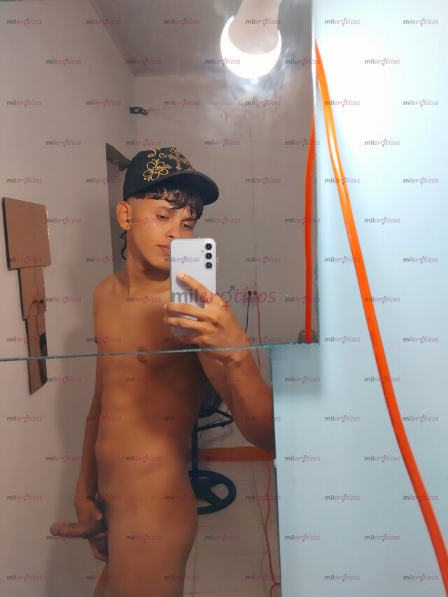 FOTOS DE CHICO BISEXUAL COMPLACIENTE T RESPETUOSO