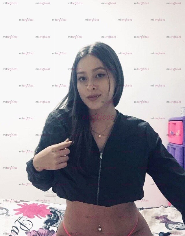 FOTOS DE SOY DAHIANA TU FLAQUITA CON RICAS TETAS Y CULO, TE SACARE TODA TU LECHITA