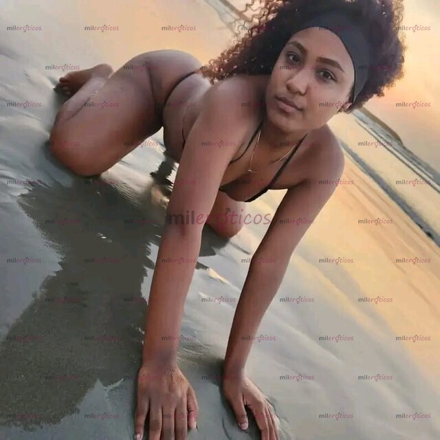 FOTOS DE MORENITA CON RICAS NALGAS PARADITAS Y SENOS PEQUEÑOS