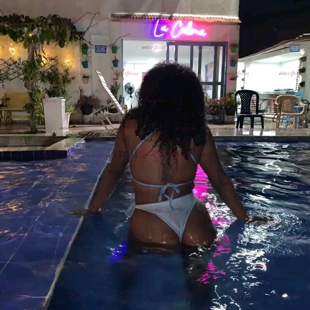 FOTOS DE MORENITA CON RICAS NALGAS PARADITAS Y SENOS PEQUEÑOS