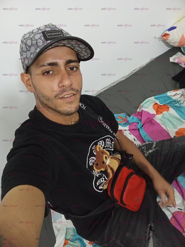 FOTOS DE COSTEÑO NEA ACTIVO DOTADO PARTE CULO QUIERE LLENARTE D PLACER Y D BUEN SEXO