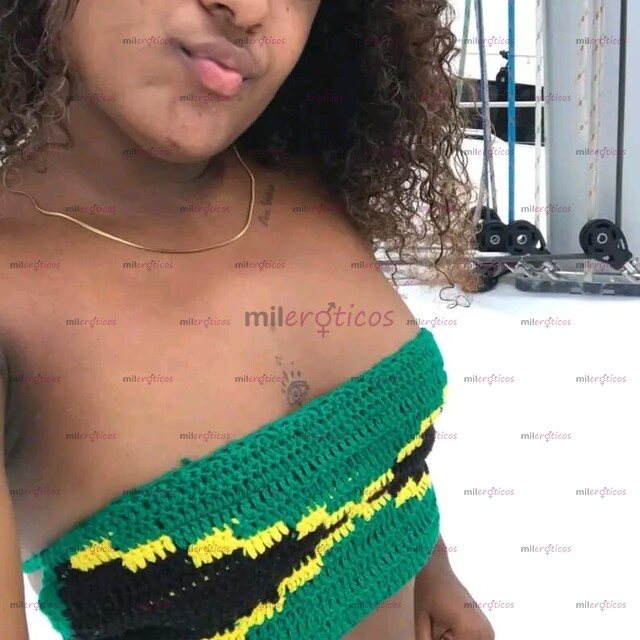 FOTOS DE MORENITA CON RICAS NALGAS PARADITAS Y SENOS PEQUEÑOS