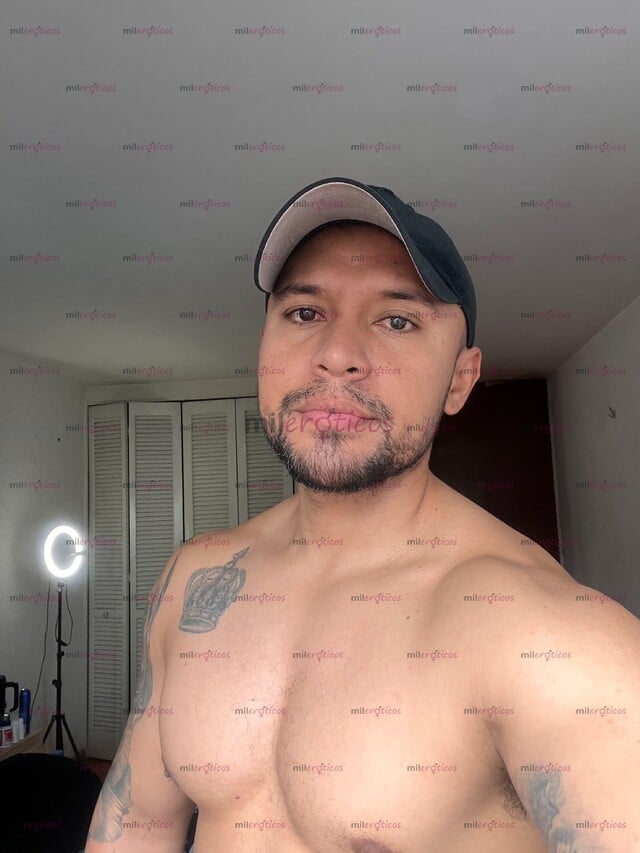 FOTOS DE POCOS DÍAS, MORENO COMPLACIENTE PARA DARTE UNA BUENA EXPERIENCIA