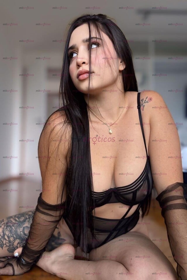 FOTOS DE HERMOSA COLOMBIANA NIVEL VIP, DELICIOSO SEXO CON EL MEJOR ORAL