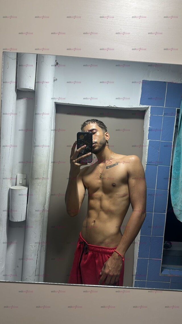 FOTOS DE FLACO VERSÁTIL PINTA DISPUESTO A TODO 19CM