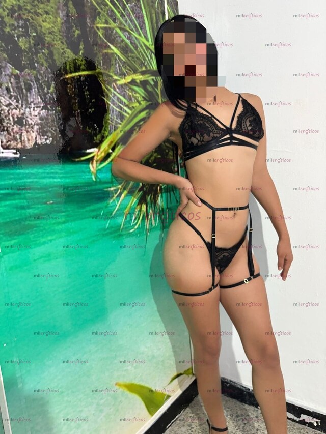 FOTOS DE GABY DISPUESTA A SER TU DULCE AMANTE ESPECTACULAR PELINEGRA