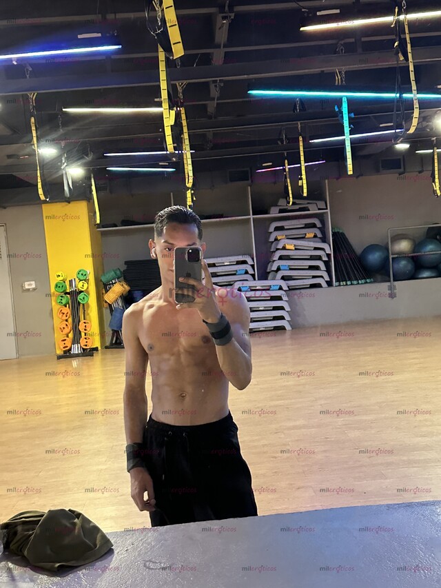 FOTOS DE ADICTO TRAGON SUMISO COMPLACIENTE GANOSO DE TI