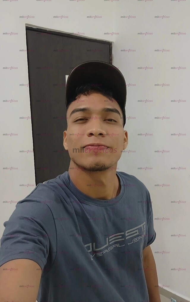FOTOS DE MACHO EN CALI DESCOMPLICADO DISPUESTO A CUMPLIR TODAS TUS FANTASIAS