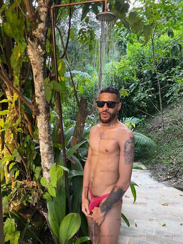 FOTOS DE ACTIVO MACHO DOMINANTE PREÑADOR DE PUTAS A DOMICILIO