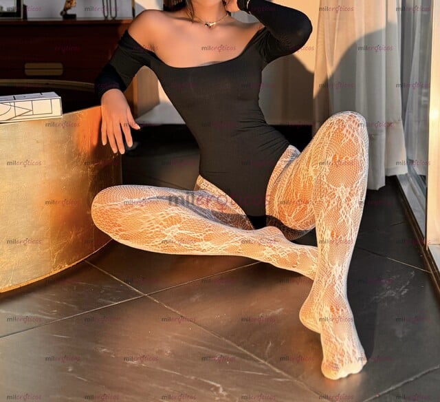 FOTOS DE SOFI TU FLAQUITA APRETADITA DELICIOSA MORENITA APERLADA