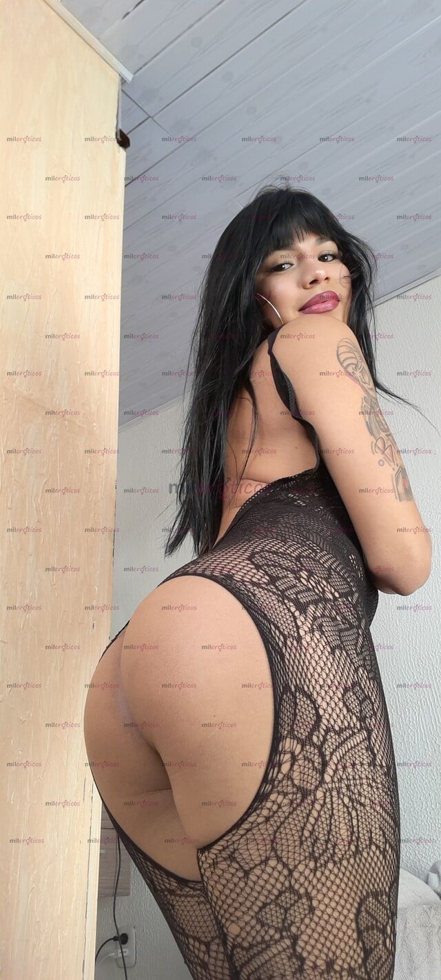 FOTOS DE UNA MORENITA SEXY DISPUESTA AH COMPLACERTE EN TUS LUJURIAS