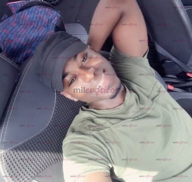 FOTOS DE CHICO MASAJISTA PROFESIONAL Y ACOMPAÑANTE