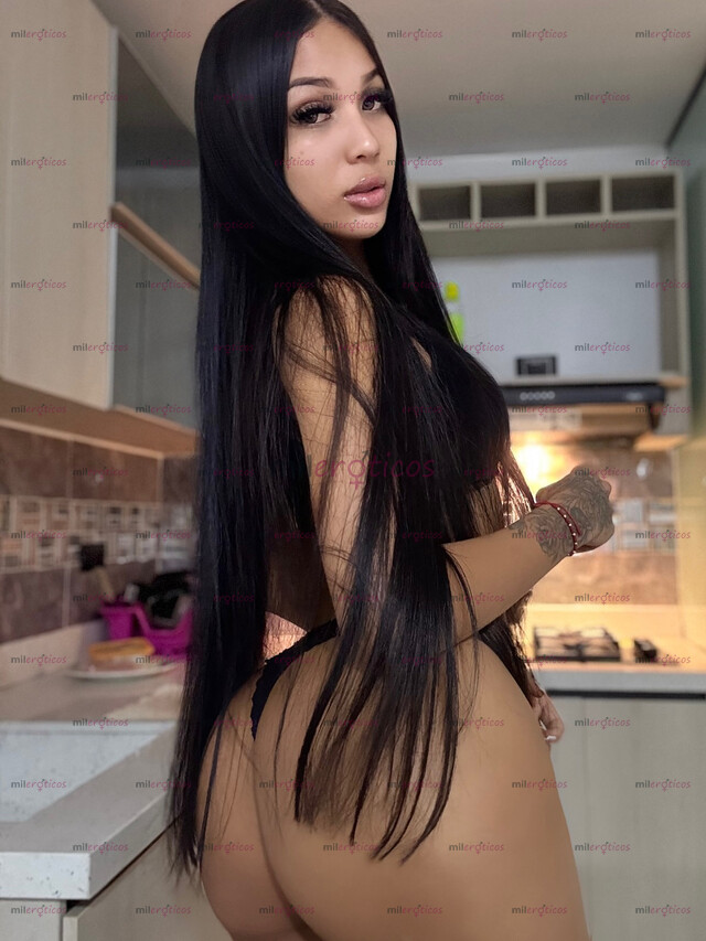 FOTOS DE DELICIOSA MORENA ,LINDA DE PIES A CABEZA!UN DERROCHE DE PURO SEXO Y PLACER SIN