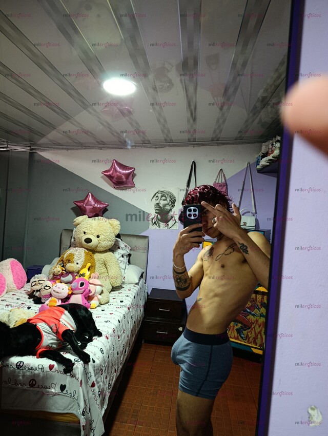 FOTOS DE SOY DAVID, UN JOVEN DE 21 AÑOS, OSO CALIENTE Y MUY RESERVADO. DISPUESTO A CUMPLI