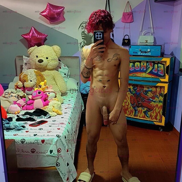 FOTOS DE SOY DAVID, UN JOVEN DE 21 AÑOS, OSO CALIENTE Y MUY RESERVADO. DISPUESTO A CUMPLI