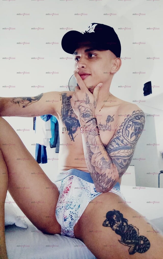 FOTOS DE POLLO VERGON EN LA CIUDAD RELAJADO SIN AFANES FIESTERO MASCULINO APTO DISPONIBLE
