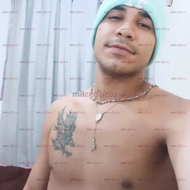 FOTOS DE HOLA UN GUSTO JHAPSSON DE 24 AÑOS ACTIVO VERGON FULL LECHERO 20CM ROPE CULO
