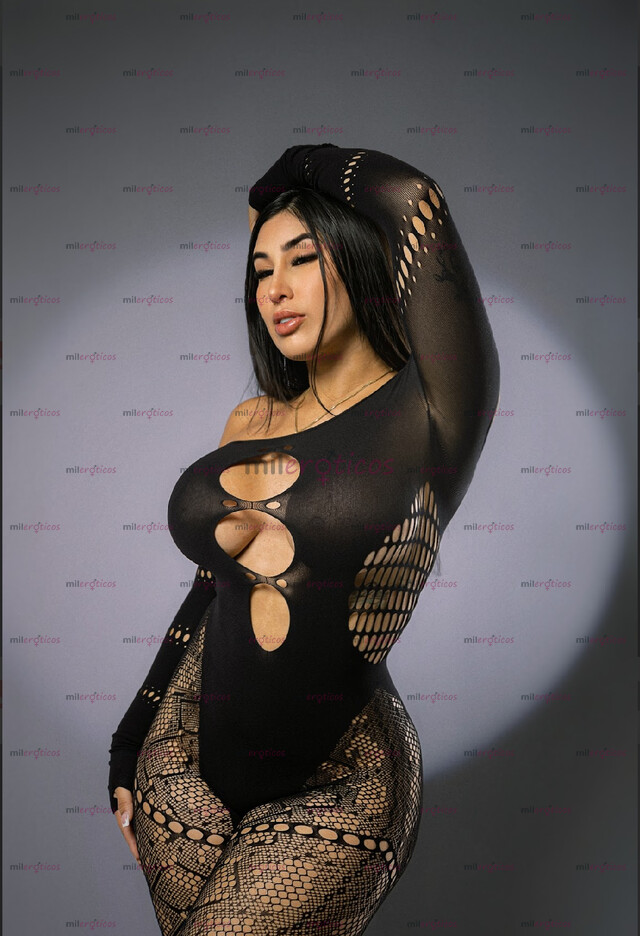 FOTOS DE COLOMBIANA NUEVA SEXY CON GRANDES NALGAS HOT