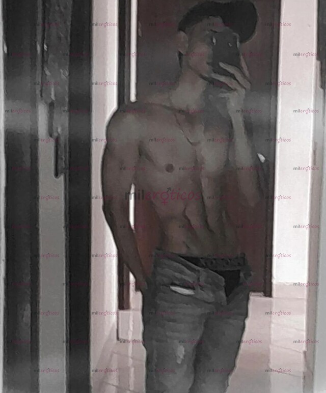 FOTOS DE CHICO JOVEN CON BUENA POLLA CARA Y CUERPO