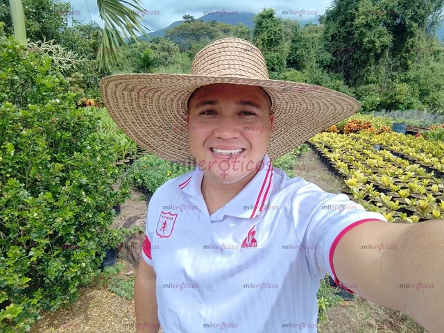 FOTOS DE SOLO POR HOY PROMOCIÓN ANDRÉS GIGOLO Y MASAJISTA ERÓTICO VIRTUAL VIDEO LLAMADA