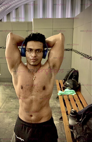 FOTOS DE ALEXXO CHICO FIT DE LA CDMX COMPLACIENTE Y BIEN DOTADO